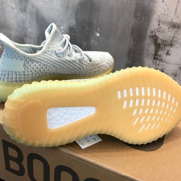 Yeezy Boost 350 V2 Static Men's Shoes EF2905 - Picture 2 of 4